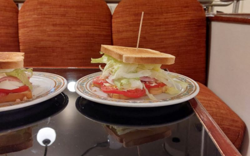 Sandwiches con huevo